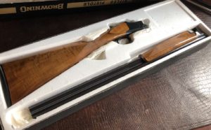 Browning Superlight - 20ga - 1972 Man. Date - IC/M - 26.5” - 14 1/4” x 1 3/8” x 2” - 5 lbs 11 ozs - SN: 2871 V72 - In The Box!